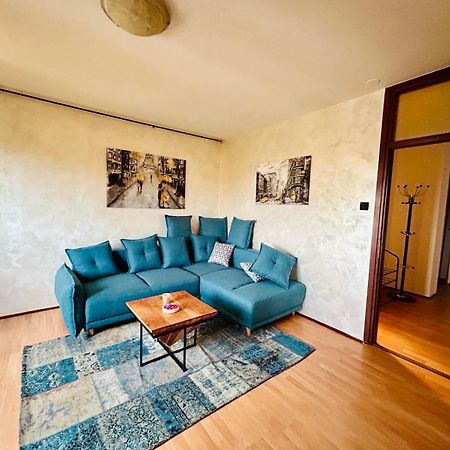 Fly By Suite - Zagreb Airport - 0-24H Self Check In&Out - Parking On Site Velika Gorica Eksteriør billede