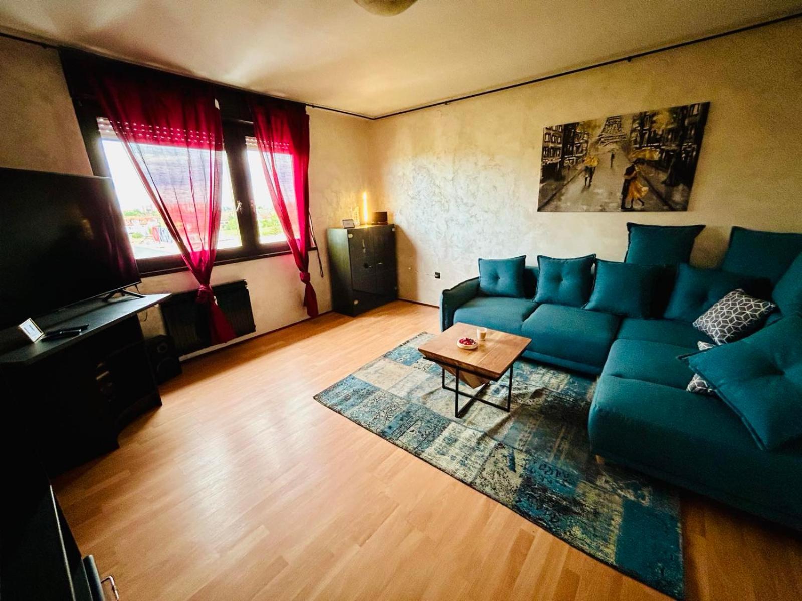 Fly By Suite - Zagreb Airport - 0-24H Self Check In&Out - Parking On Site Velika Gorica Eksteriør billede